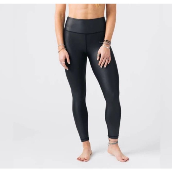 ZYIA Pants - ZYIA Active Women’s Black Metallic Light n Tight Leggings Size 4 Faux Leather